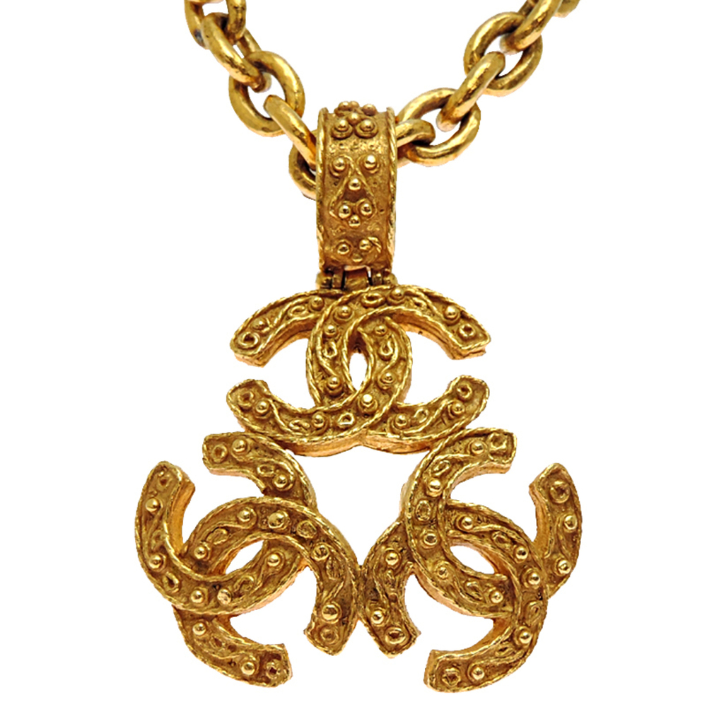 CHANEL Gold Necklace